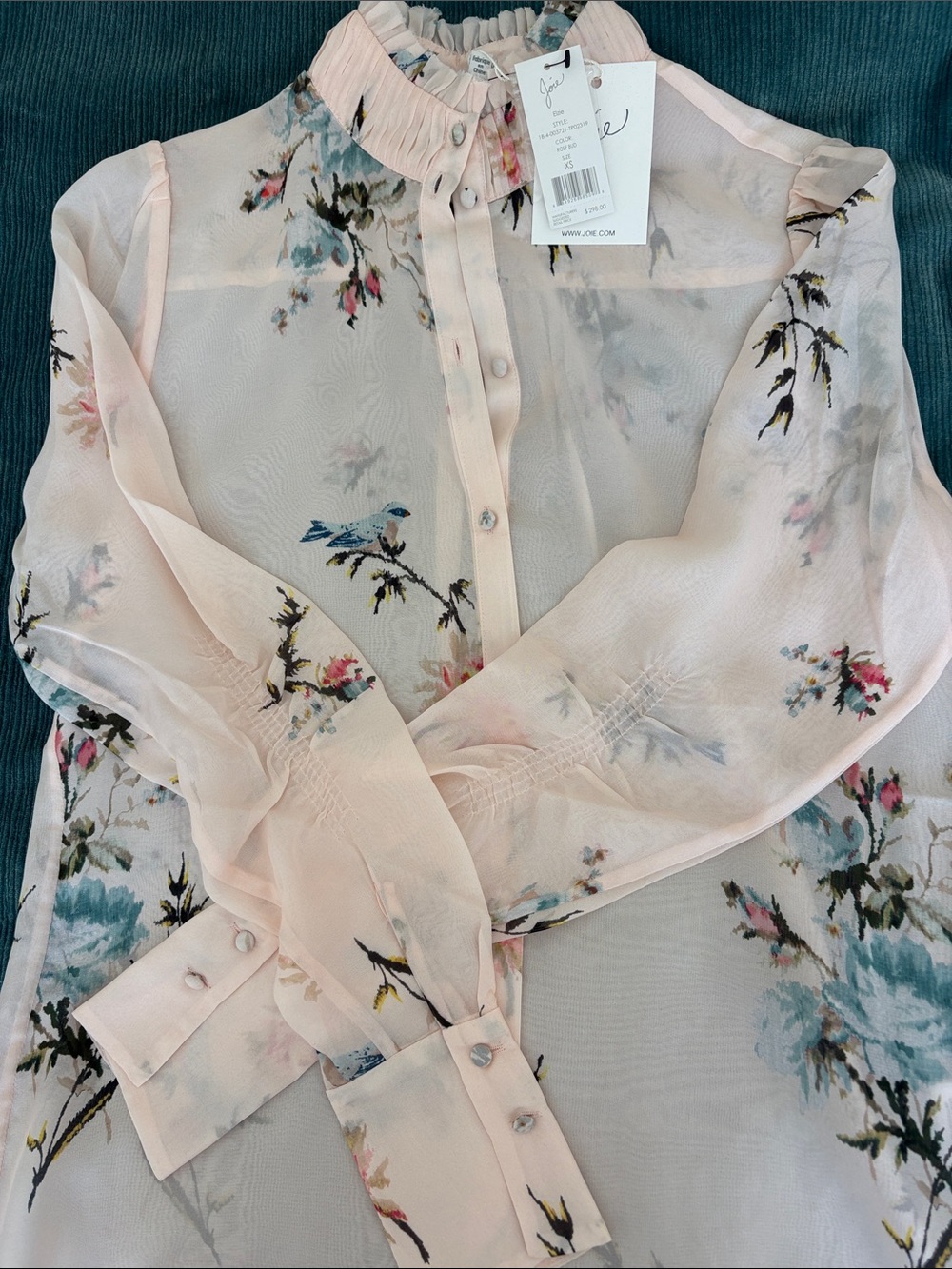 Joie Pale Pink Floral & Bird-Print Ruffle-Neck Silk beautiful Blouse - Picture 2 of 8